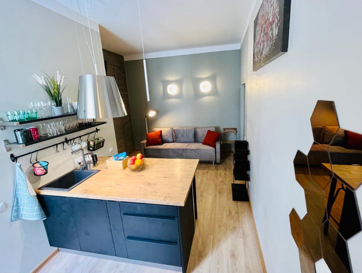 Library House Apartment Quiet&Compact 2 Rooms&Beds Riga Buitenkant foto